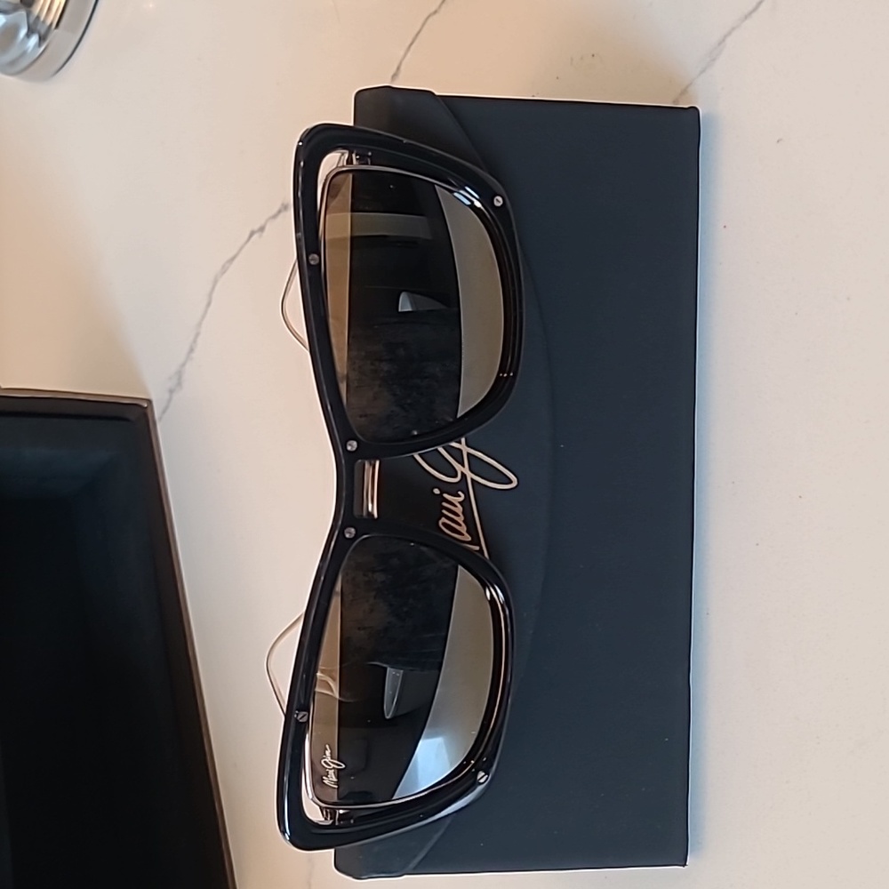 MAUI JIM - ADRIFT Polarized Luxury Sunglasses
